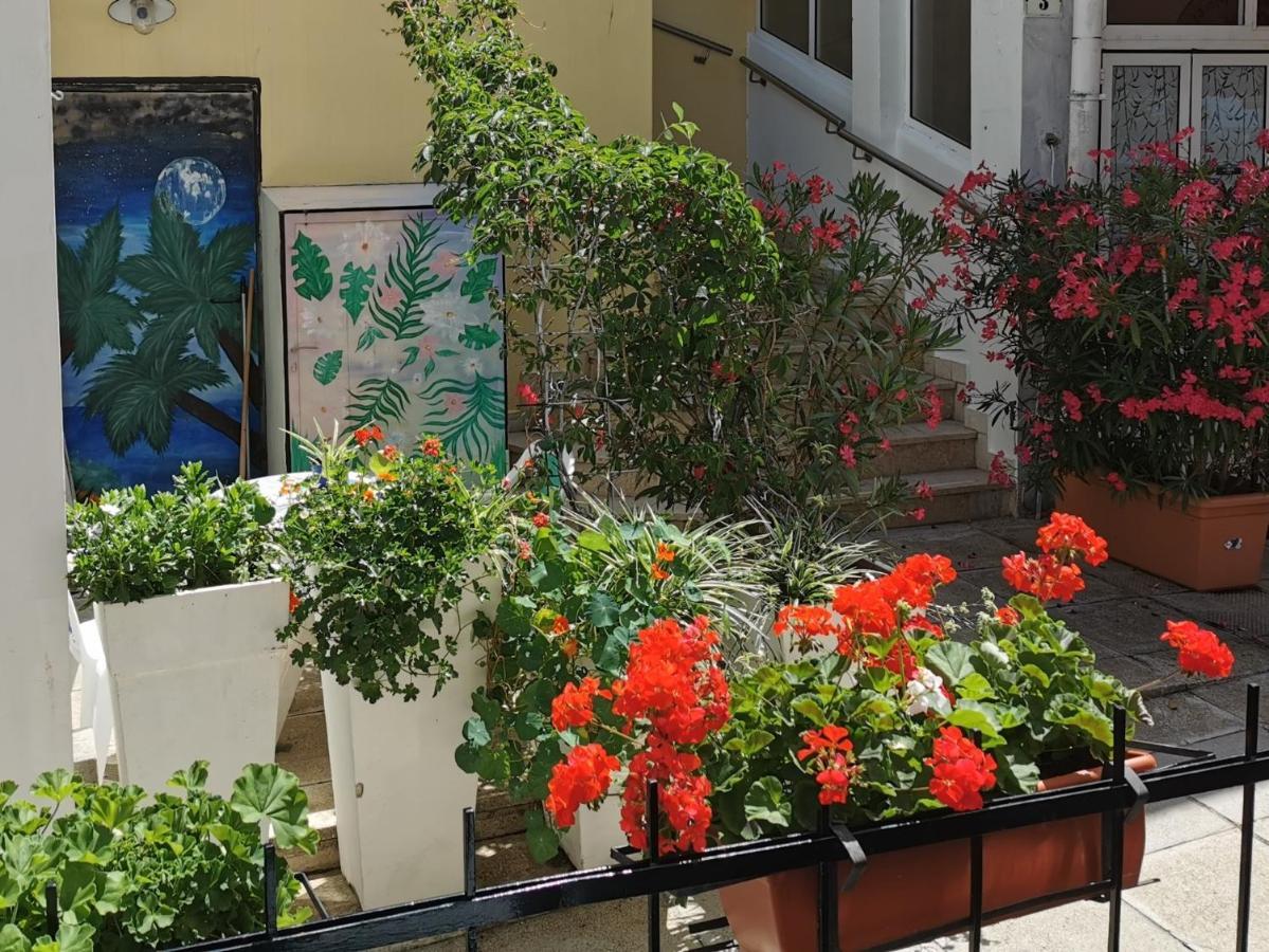 Stella Deluxe Superior 5 Star Apartment, Your Piece Of Heaven By The Sea & Park, With Sea View Novigrad Istria Esterno foto